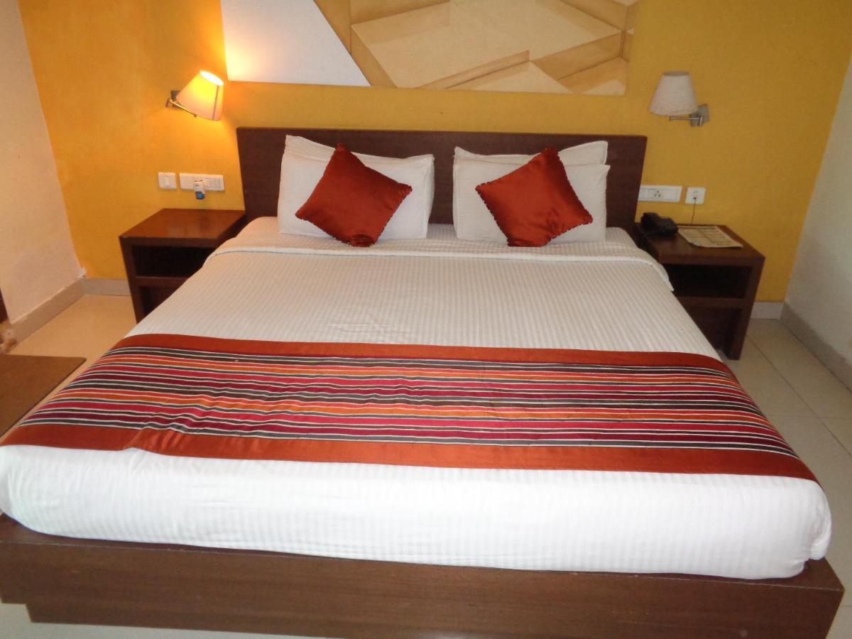 Orbit Hotel - Bagdogra Dış mekan fotoğraf