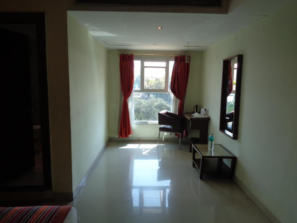 Orbit Hotel - Bagdogra Dış mekan fotoğraf