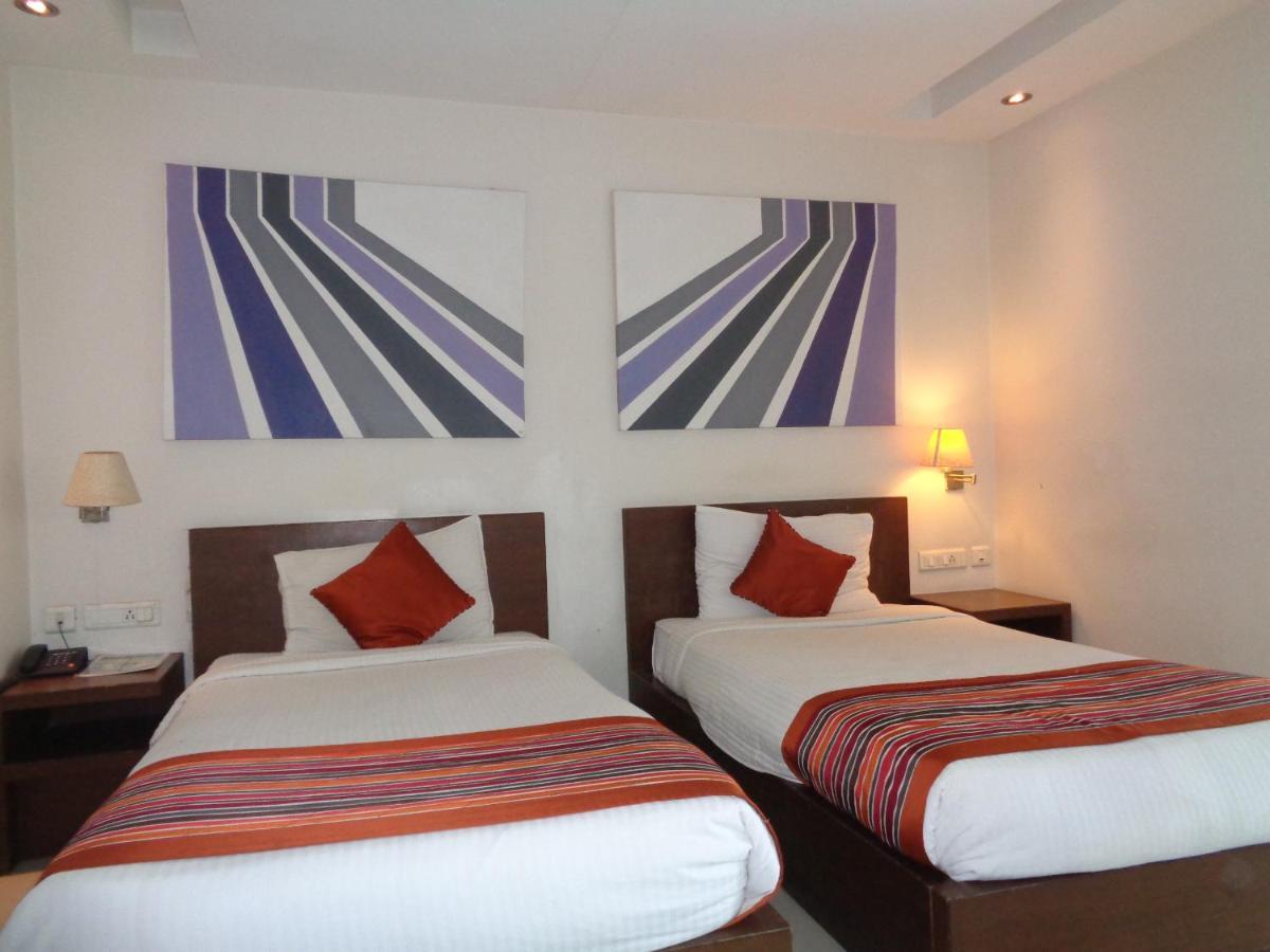 Orbit Hotel - Bagdogra Dış mekan fotoğraf