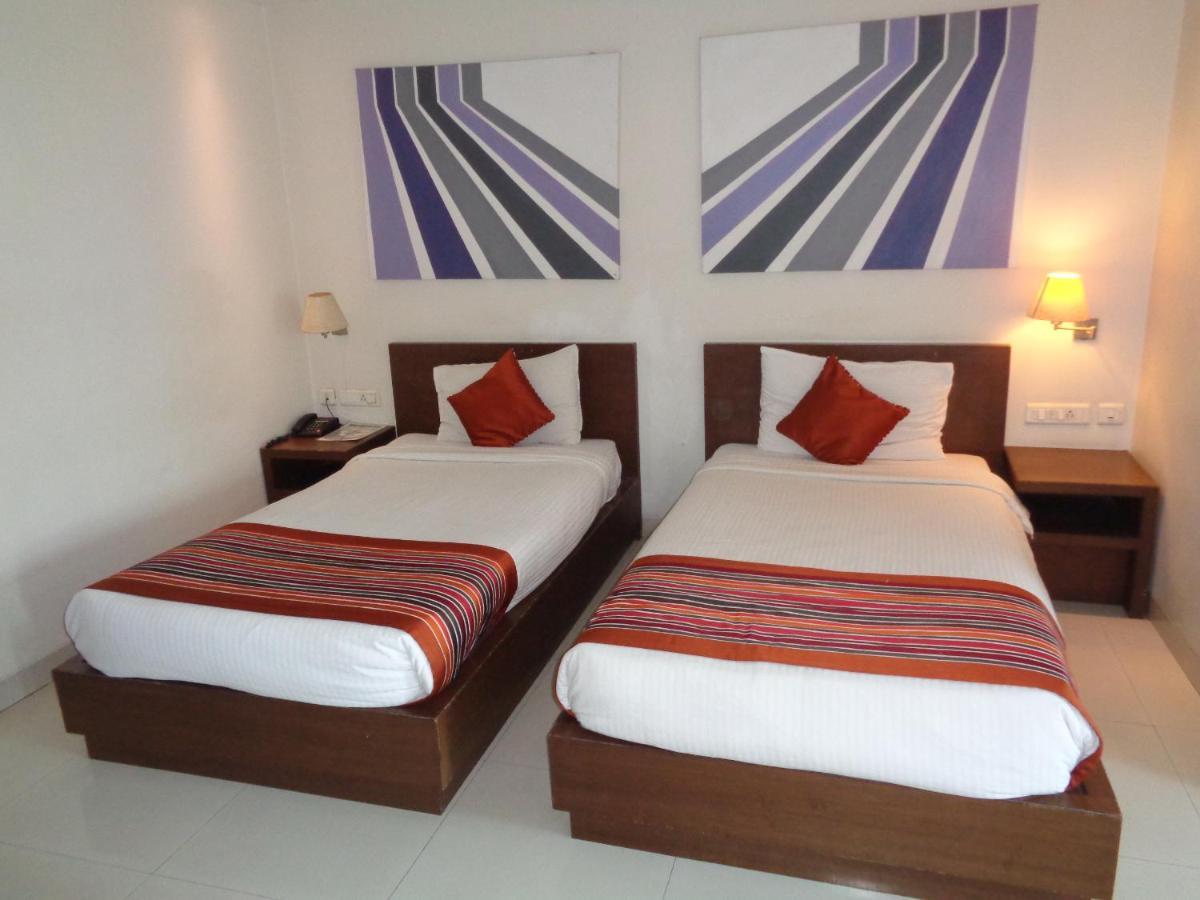Orbit Hotel - Bagdogra Dış mekan fotoğraf