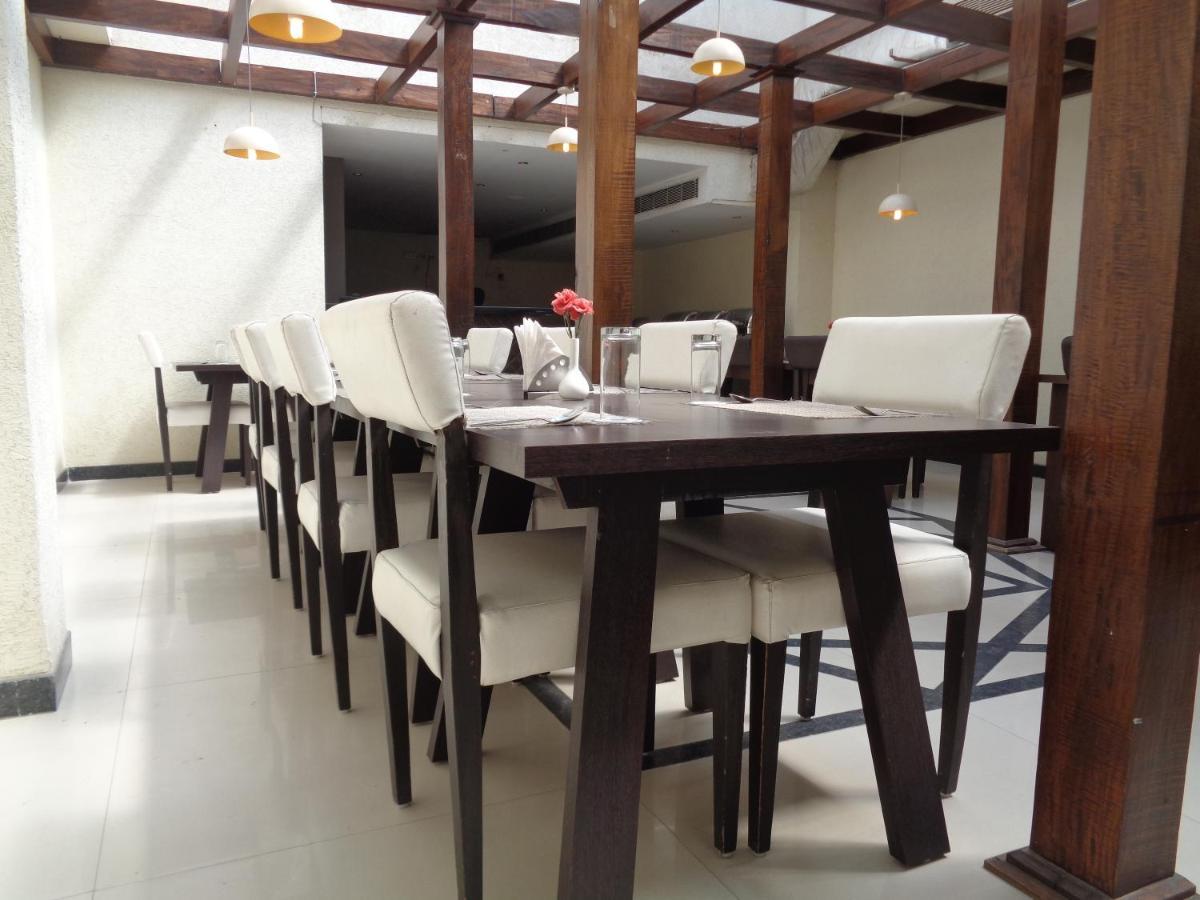 Orbit Hotel - Bagdogra Dış mekan fotoğraf