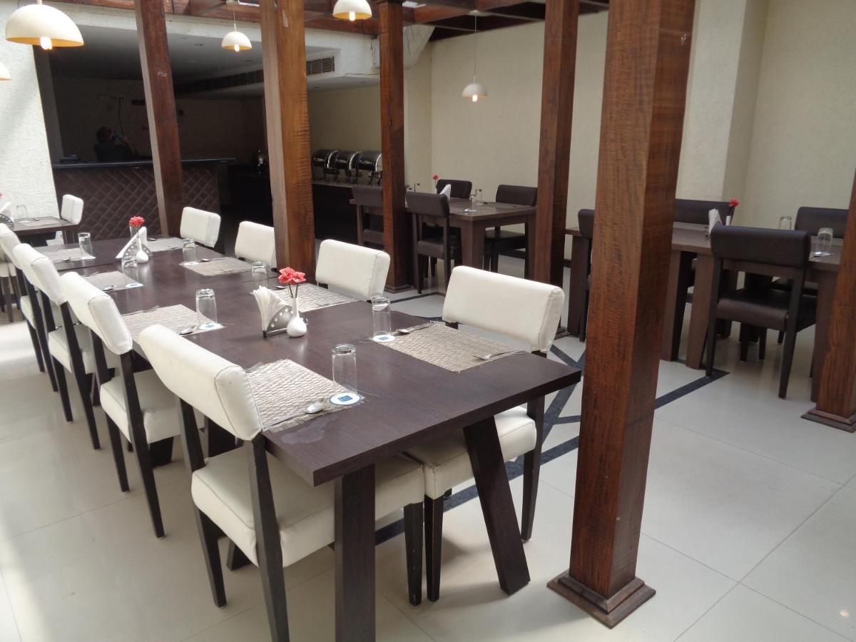 Orbit Hotel - Bagdogra Dış mekan fotoğraf