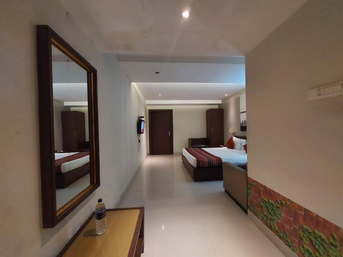 Orbit Hotel - Bagdogra Dış mekan fotoğraf
