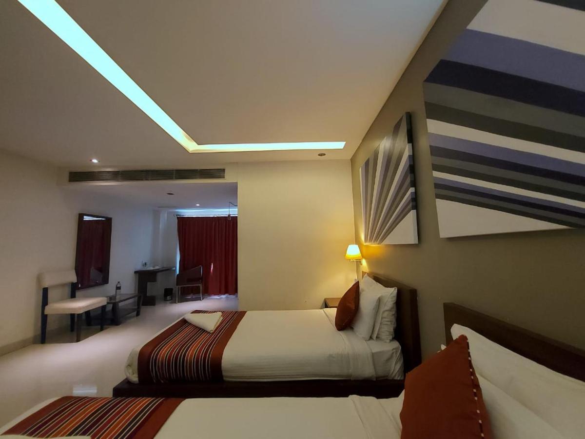 Orbit Hotel - Bagdogra Dış mekan fotoğraf