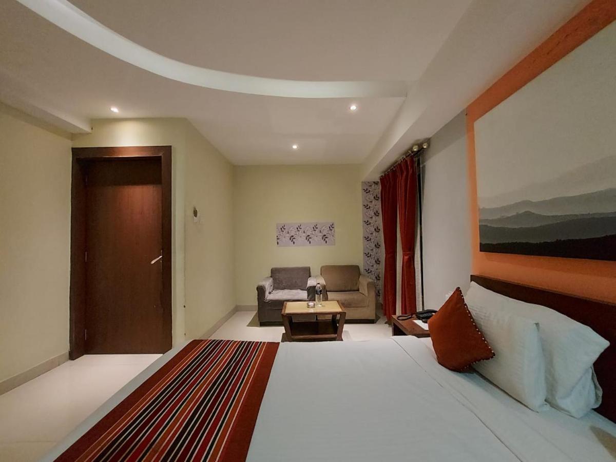 Orbit Hotel - Bagdogra Dış mekan fotoğraf
