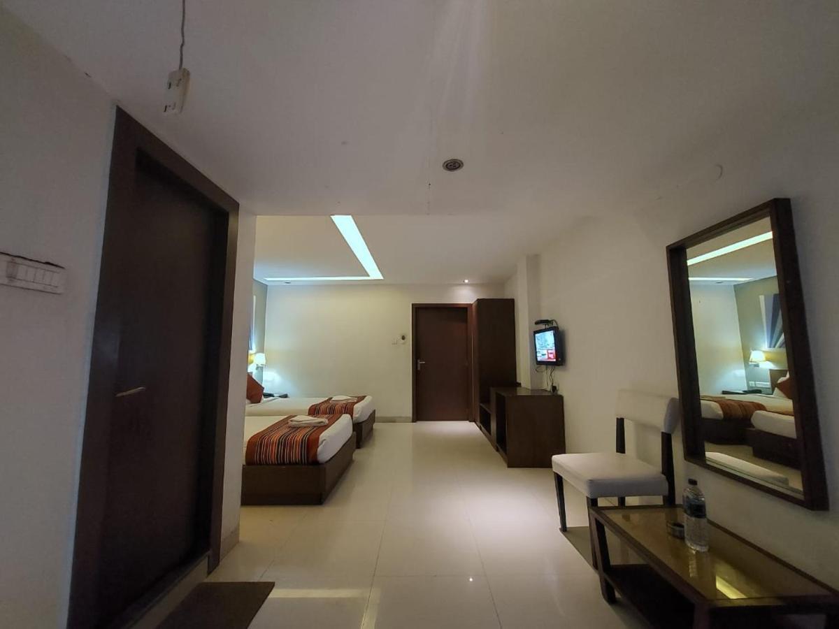 Orbit Hotel - Bagdogra Dış mekan fotoğraf