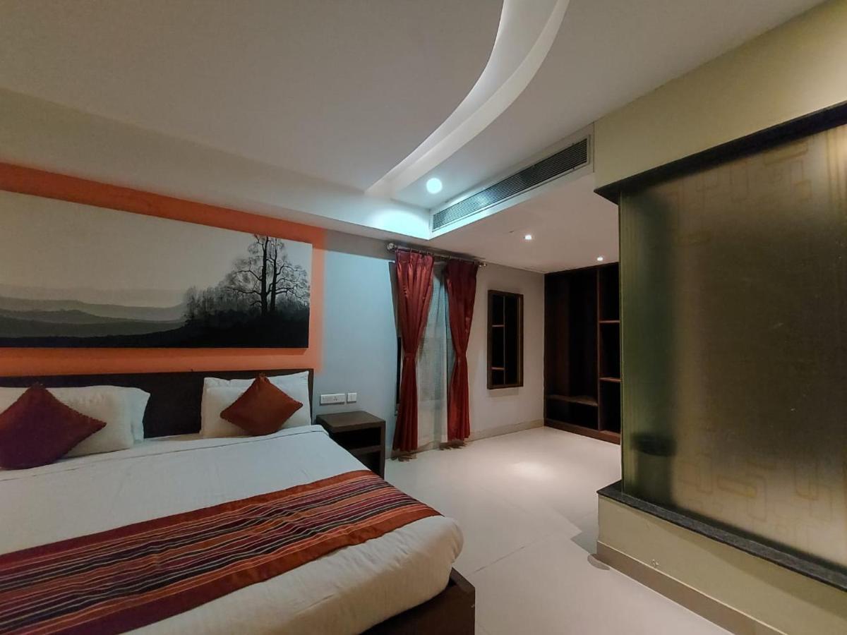 Orbit Hotel - Bagdogra Dış mekan fotoğraf