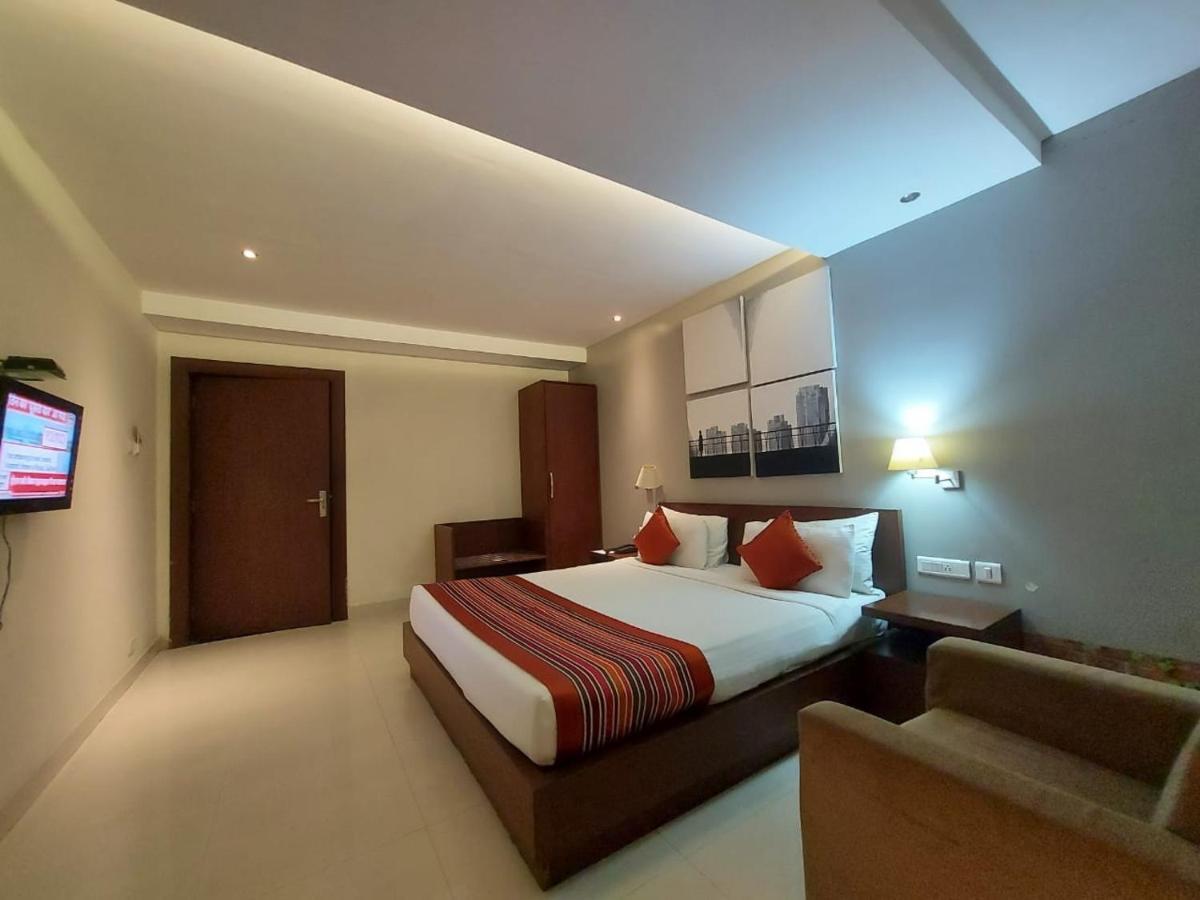 Orbit Hotel - Bagdogra Dış mekan fotoğraf