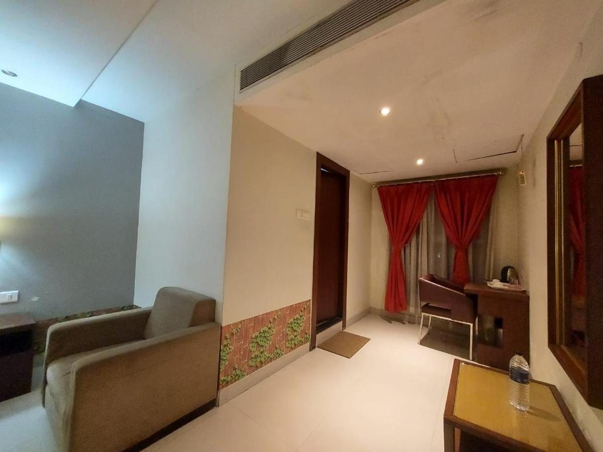 Orbit Hotel - Bagdogra Dış mekan fotoğraf